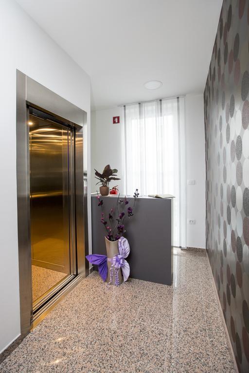 Apartma Grze Постойна Экстерьер фото